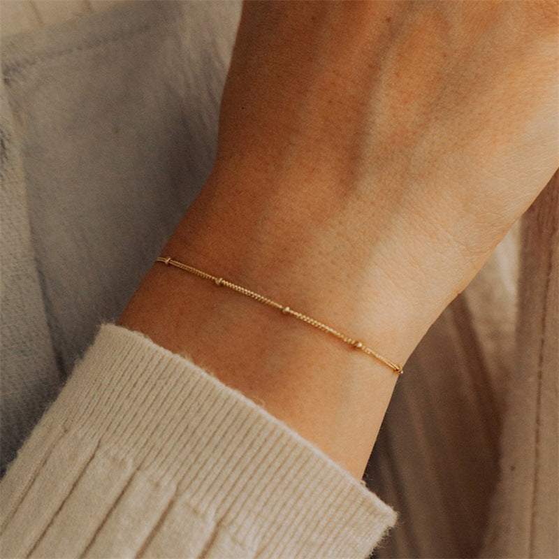 Pulseira Delicada de Corrente com Esferas