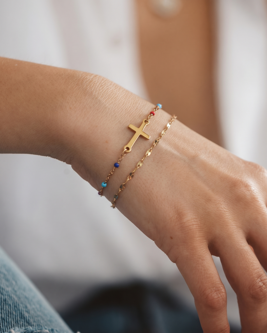 Pulseira de Cruz com Contas Coloridas
