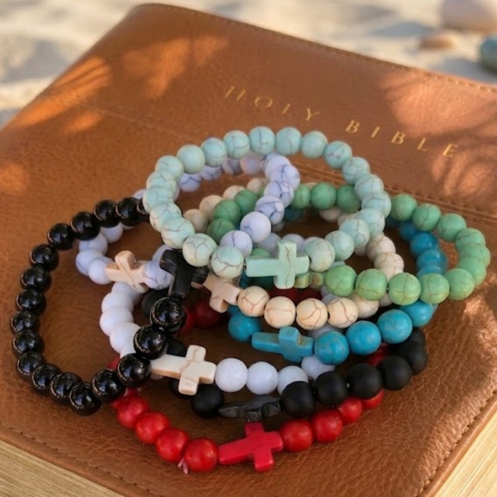 Pulseira de Cruz com Pedras Naturais