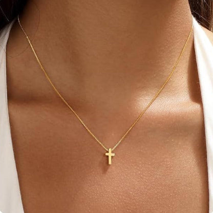 Colar Mini Cruz com Corrente Veneziana
