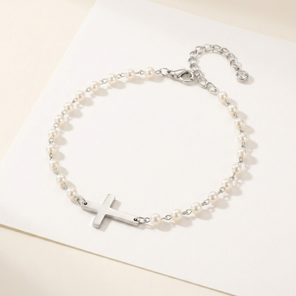 Pulseira Elora de Pérolas com Cruz